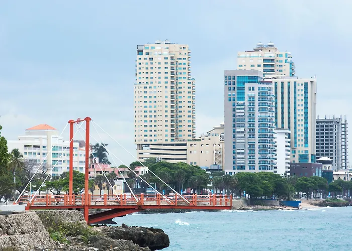 Malecon Premium Rooms & Hotel